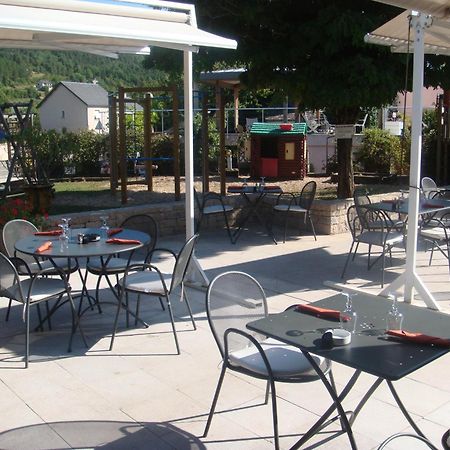 Hotel-Restaurant Le Calice Du Gevaudan - A75 Banassac Ngoại thất bức ảnh