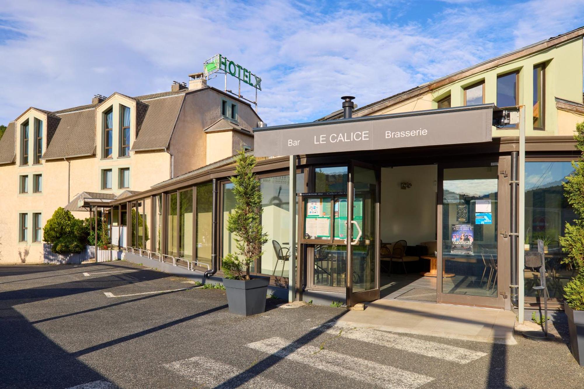 Hotel-Restaurant Le Calice Du Gevaudan - A75 Banassac Ngoại thất bức ảnh