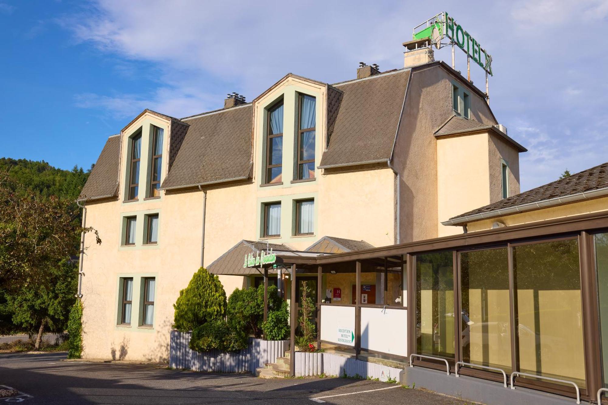 Hotel-Restaurant Le Calice Du Gevaudan - A75 Banassac Ngoại thất bức ảnh